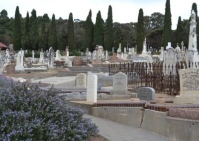 Mitcham Cemetery 03